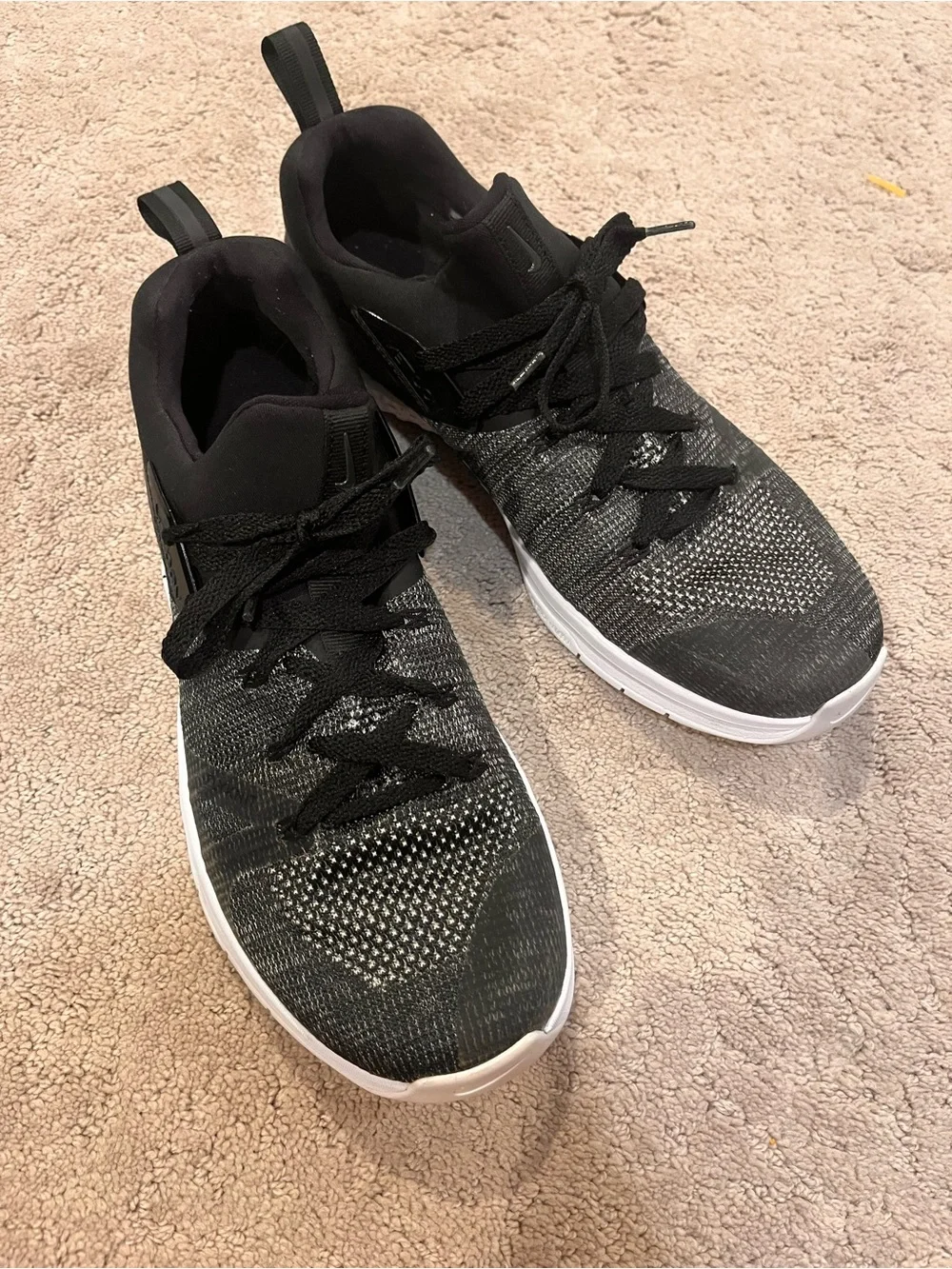 Nike Women’s Metcon Flyknit 3 size 12
